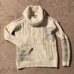 Abercrombie turtle neck sweater